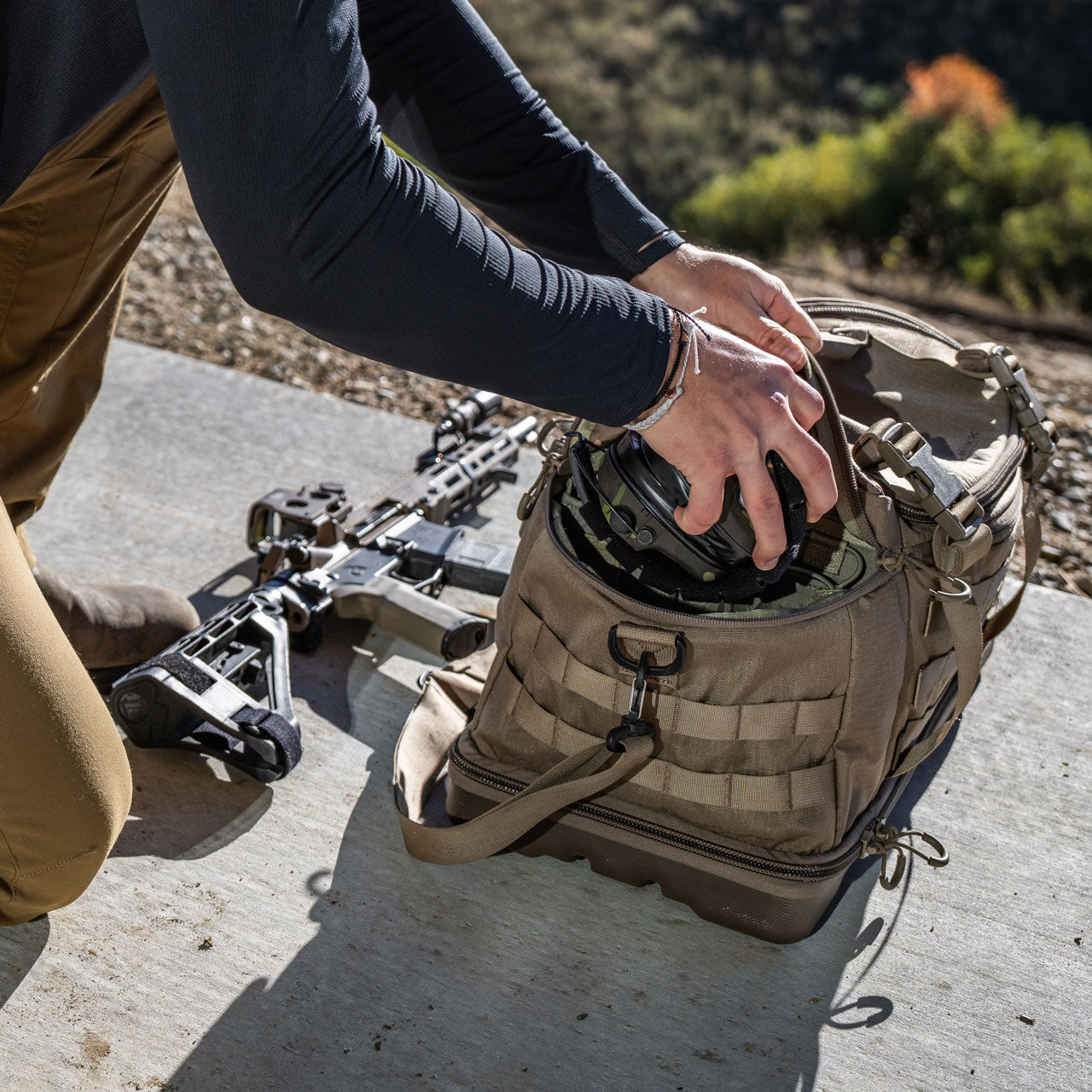 Bang Bang Compact Range Bag